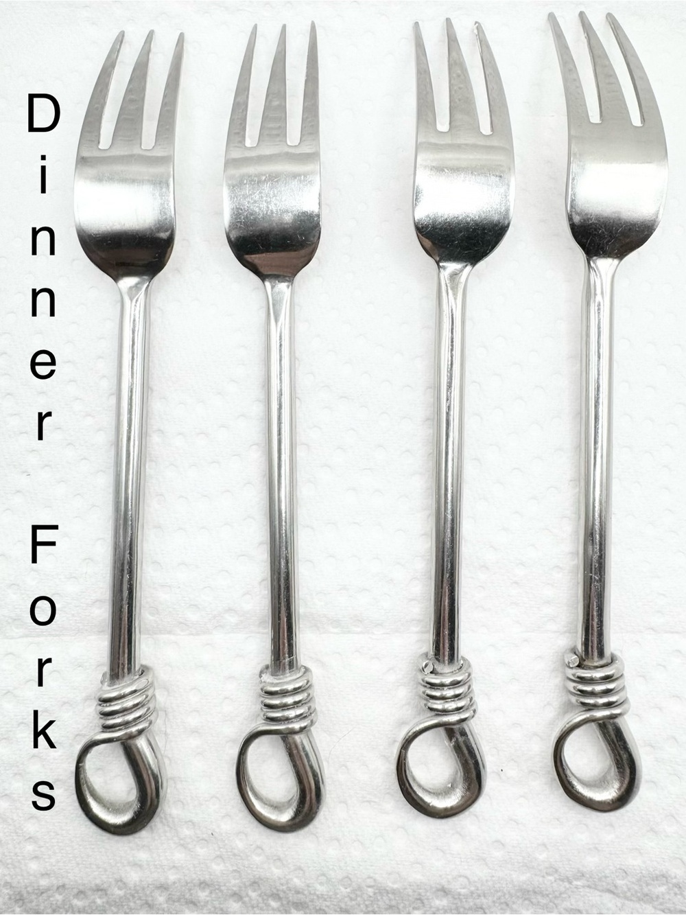 Gourmet Settings Twist 18/10 Stainless Steel Flatware 16 Piece Set - Picture 5 of 16